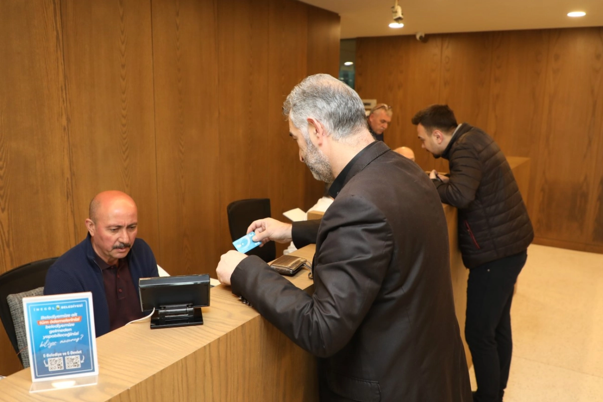 Bursa İnegöl Belediyesi vezneleri hafta sonu açık olacak 