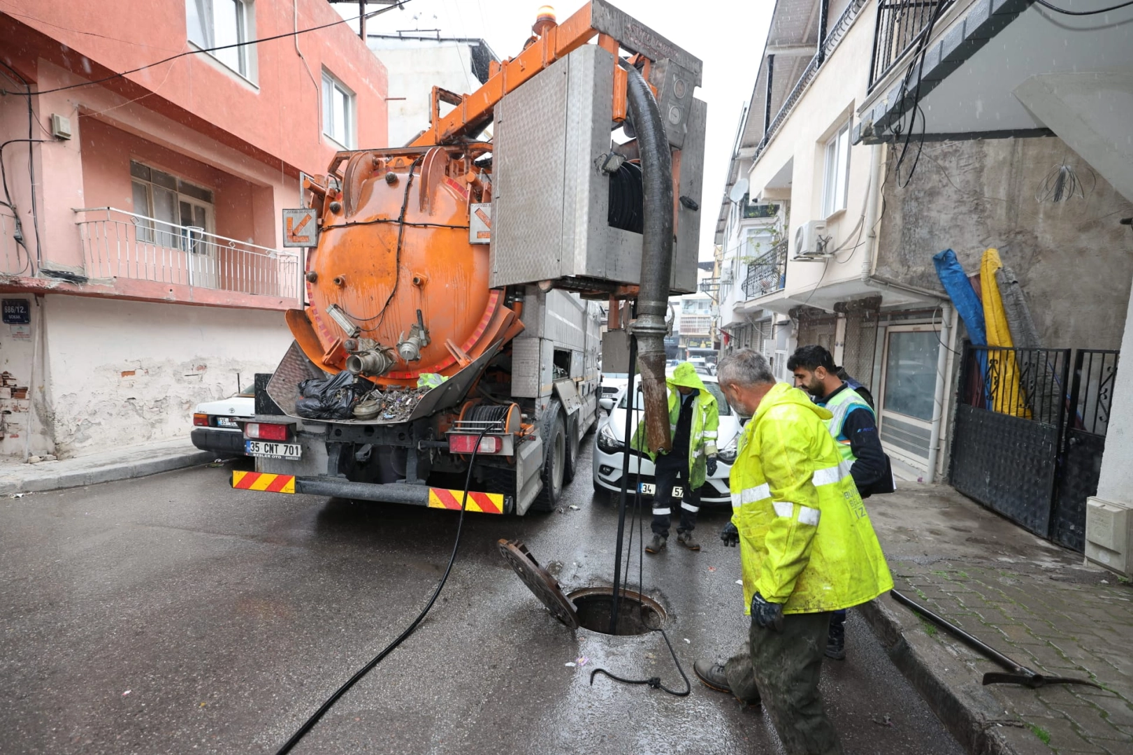İzmir’de yağmur alarmı 