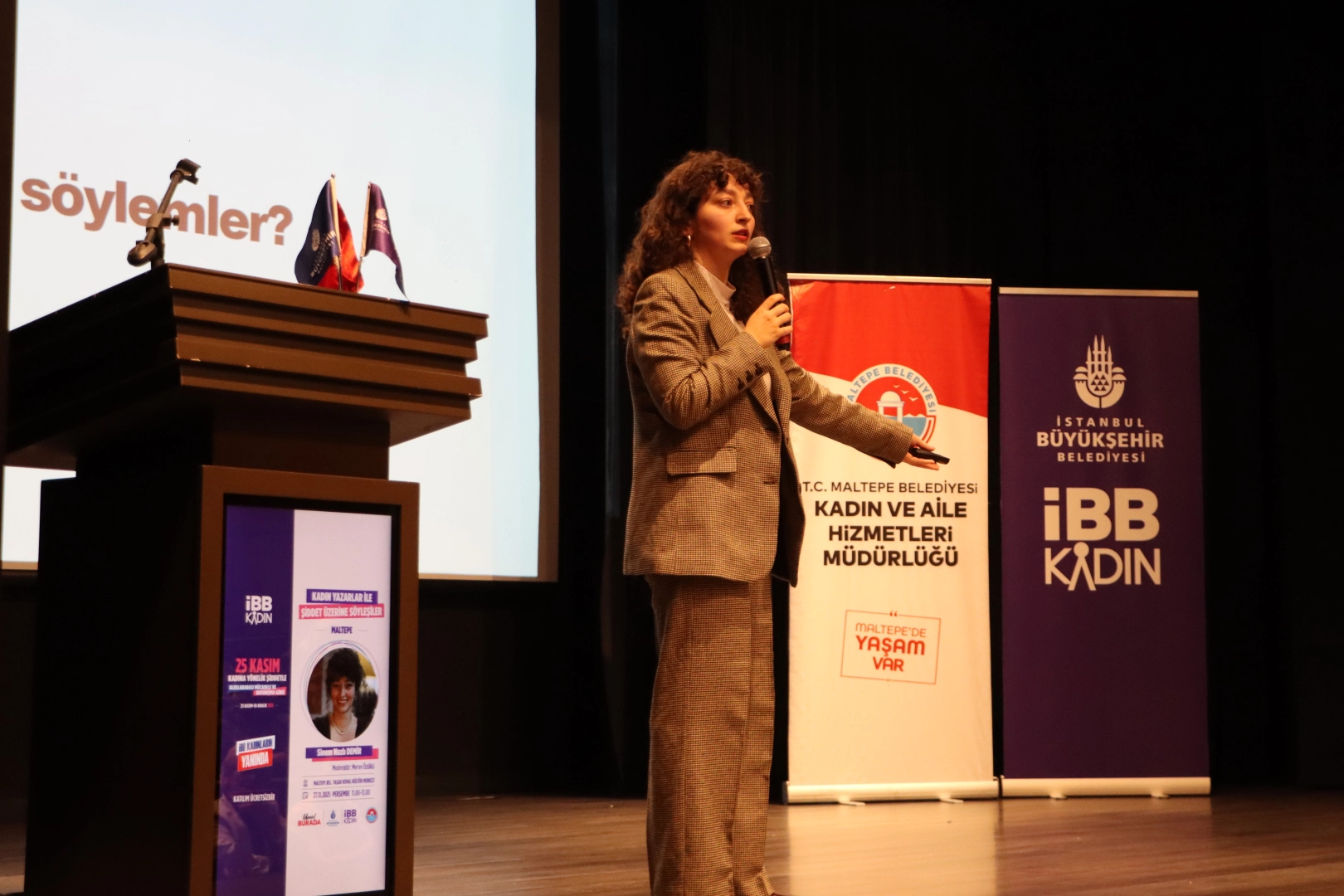 İstanbul Maltepe'de şiddet üzerine söyleşi 