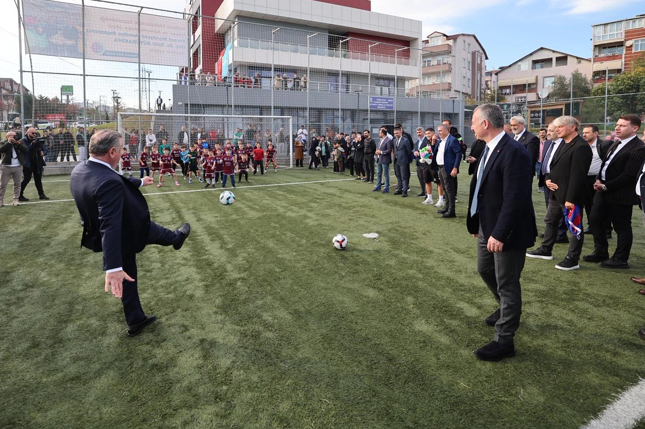 Spor Bakanı'ndan penaltı şovu! 
