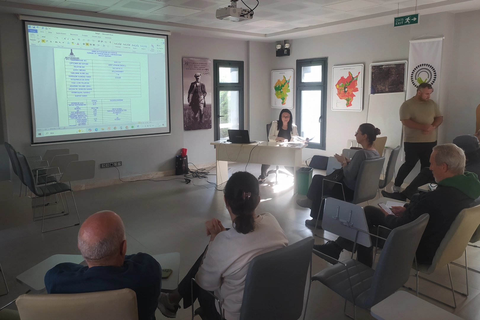 Efes Selçuklu üreticilere toprak analizi desteği 