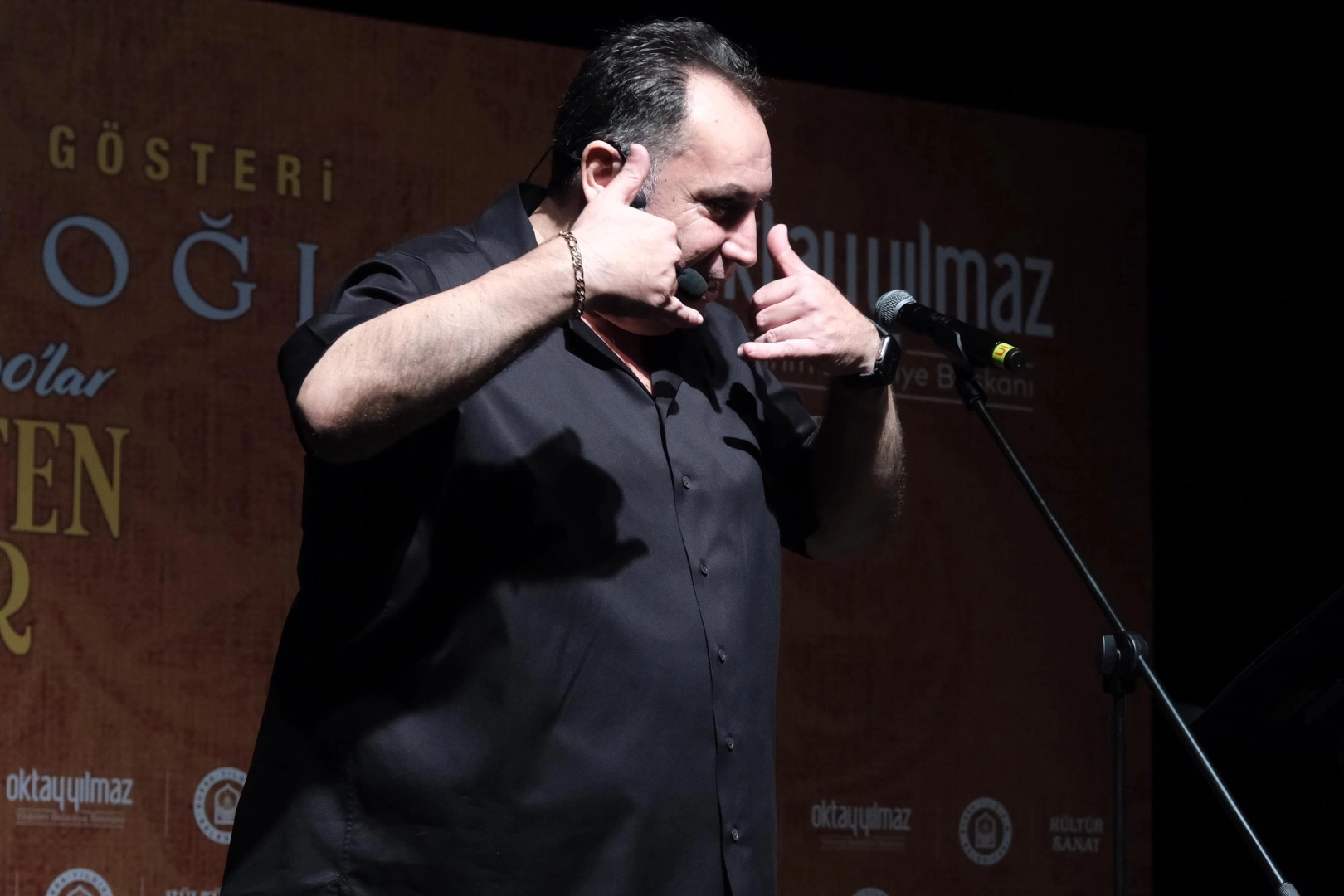 Bursa Yıldırım'da nostalji ve kahkaha dolu gece 