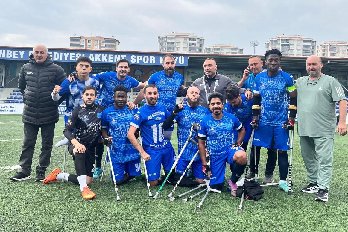 Kocaeli'de Ampute Futbol Takımı lige fırtına gibi başladı 