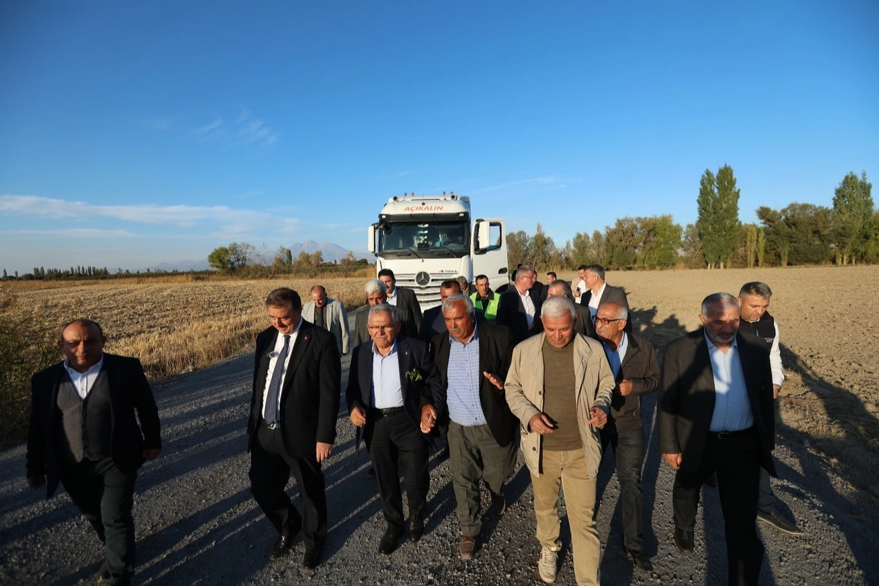 Kayseri Büyükşehir'den kırsala dev destek 