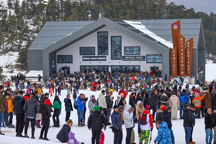 Denizli Kayak Merkezi yeni sezona hazır 
