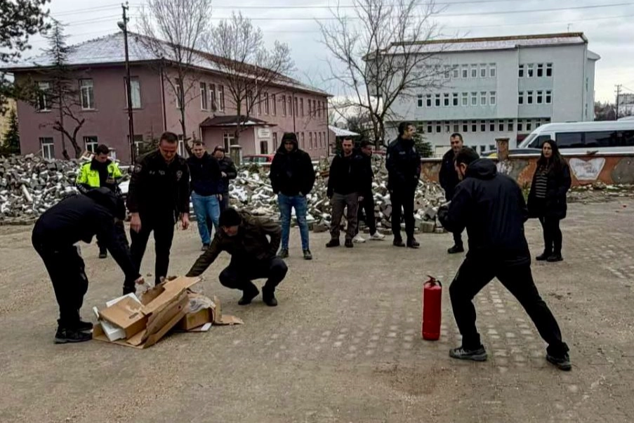 Pazaryeri Emniyetine hayati eğitim 