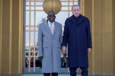 Nijerya Cumhurbaşkanı Külliye'de