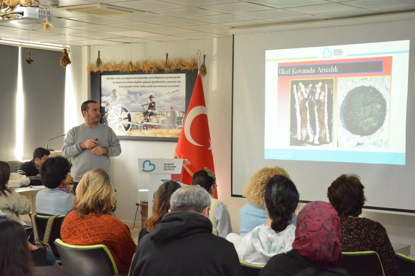 Balıkesir'de arıcılık eğitimine yoğun ilgi 