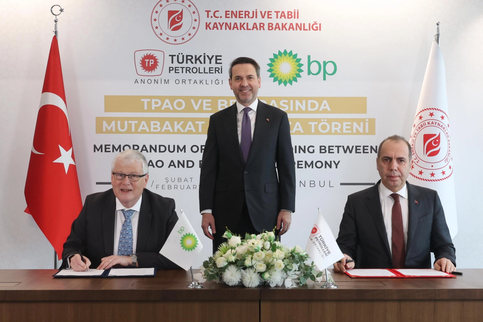 Petrol ve doğal gaz iş birliği için yeni mutabakat imzalandı 