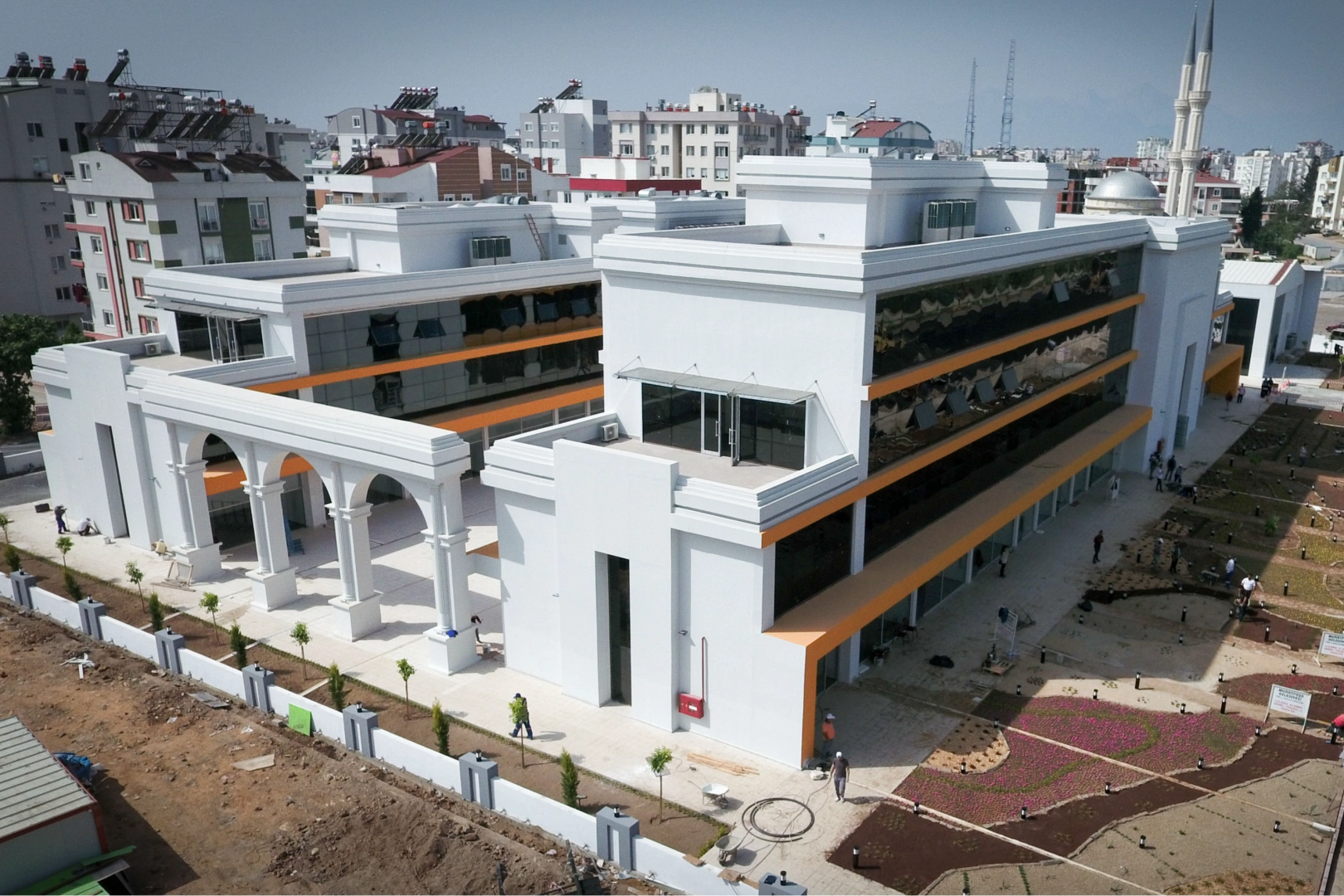 Antalya Muratpaşa’da gençler için yapay zeka ve görsel üretim eğitimi