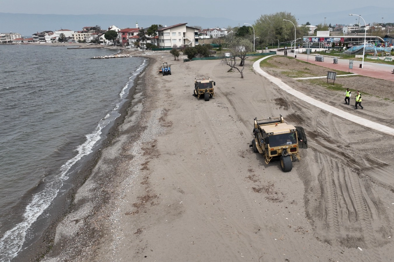 Bursa sahillerinde yaz hazırlığı 
