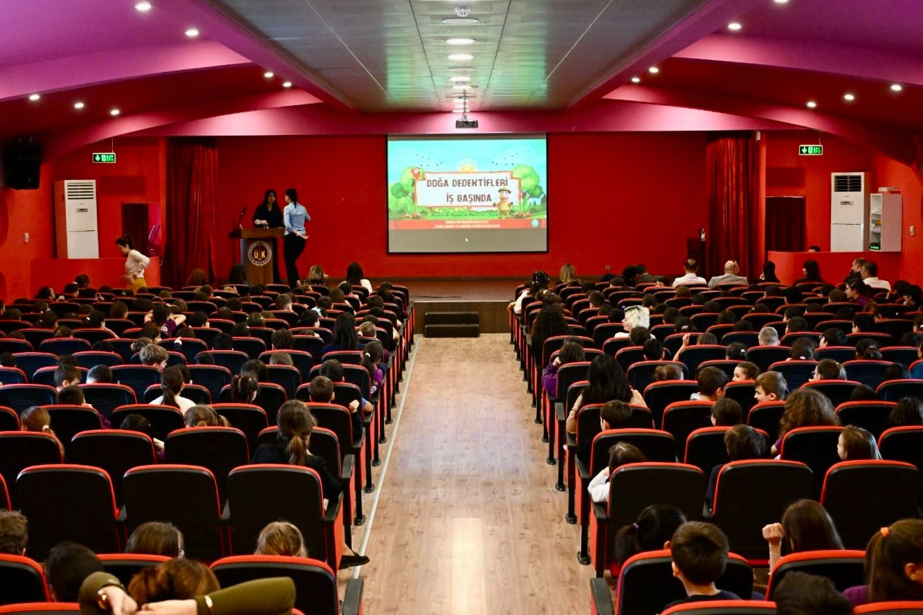 Manisa'da minik öğrenciler çevre bilinciyle tanıştı 