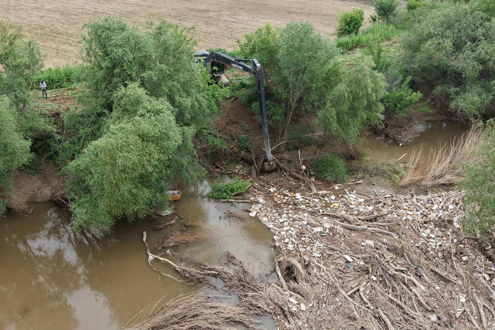 MASKİ’den Gediz ve Nif Çayı’na taşkın önlemi 