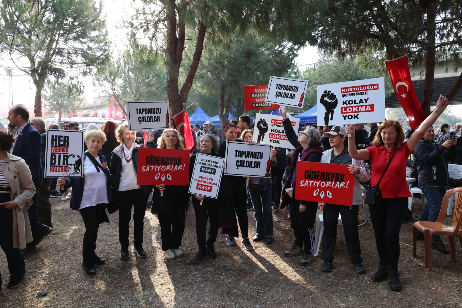 İzmir'de Meslek Fabrikası'nın her yerinde çalışanlarının emeği var 