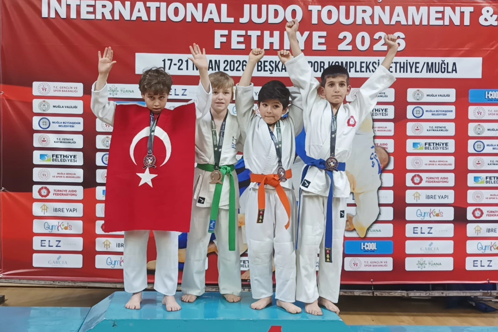 Kağıtspor, Türkiye’de sporun yüz akı oldu 