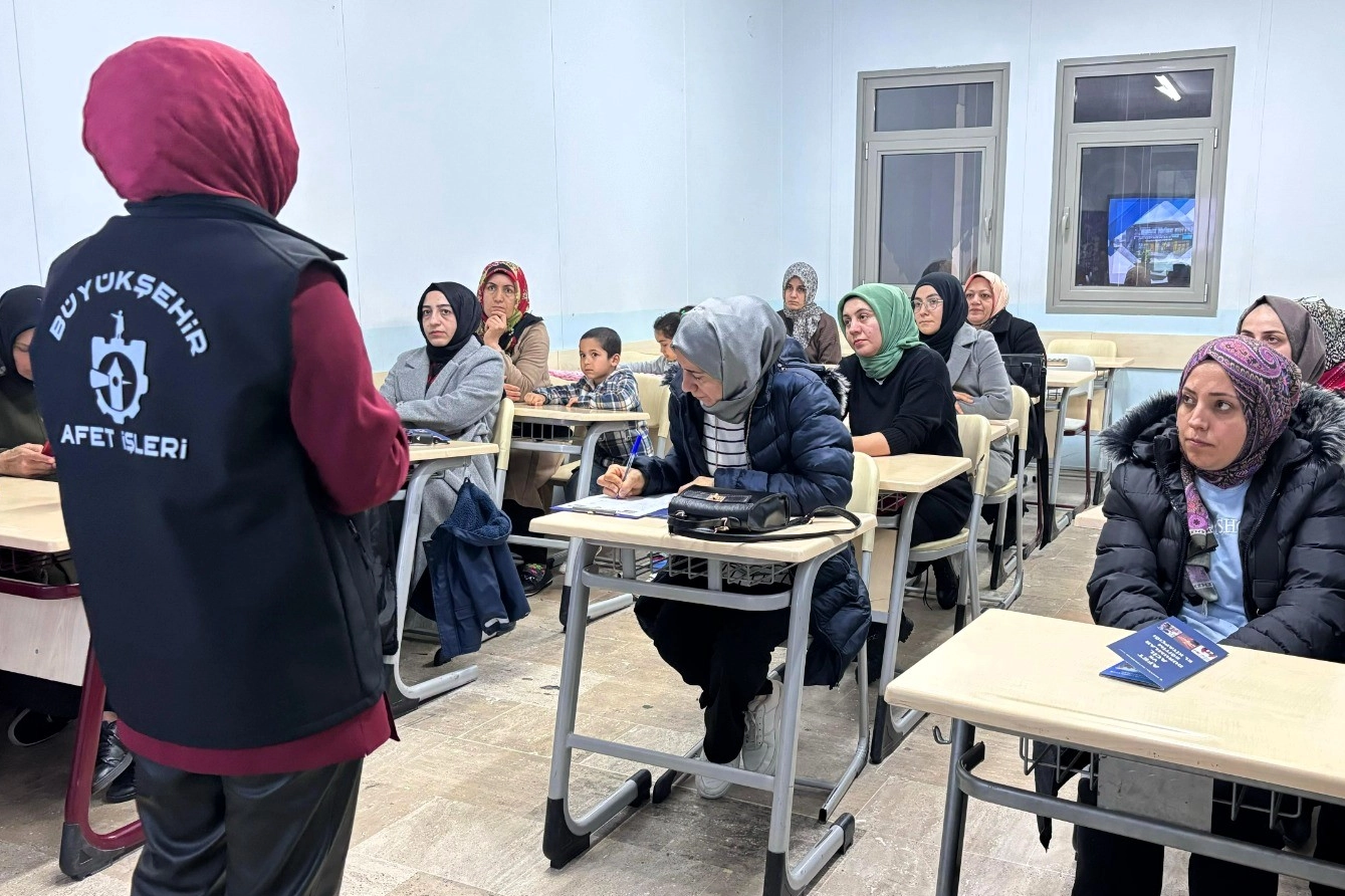 Kocaeli'de 'afete dirençli kadınlar' yetişiyor 