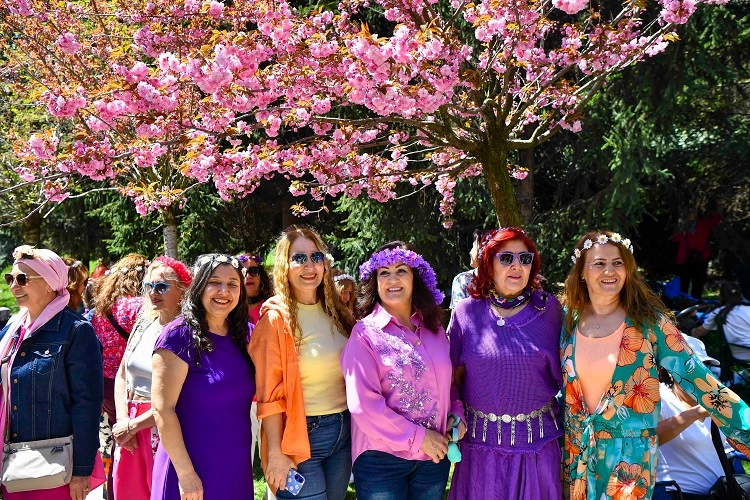 Ankaralı kadınlar baharı Sakura Şenliği'yle karşıladı 