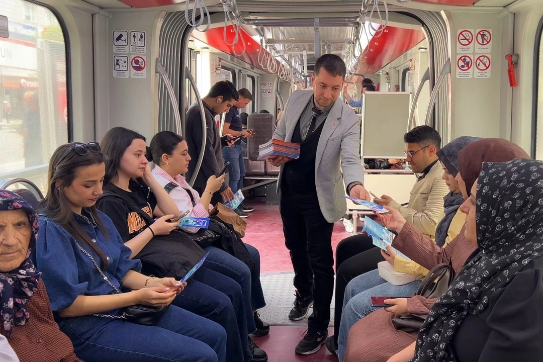 Kayserililere sahada KBB Trafik uygulaması tanıtımı 