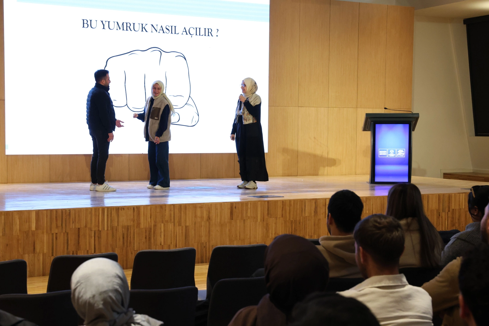 Konya'da yeni evli çiftlere eğitim 