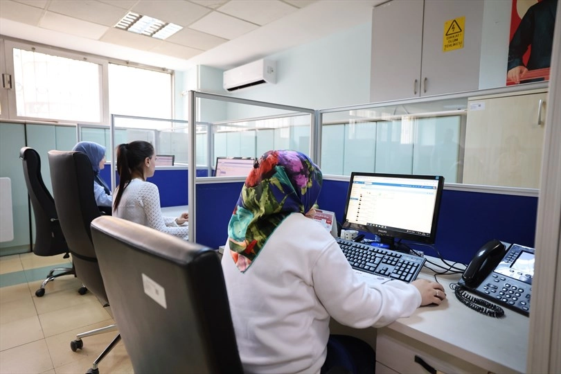 Denizli Büyükşehir’in WhatsApp Çözüm Merkezi hizmette 