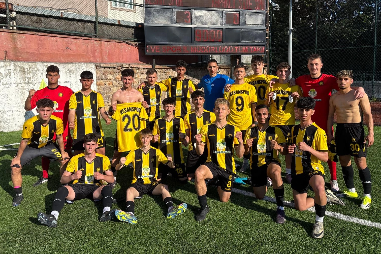 Keşanspor U18 finalde Akhisar 1922 ile oynayacak 