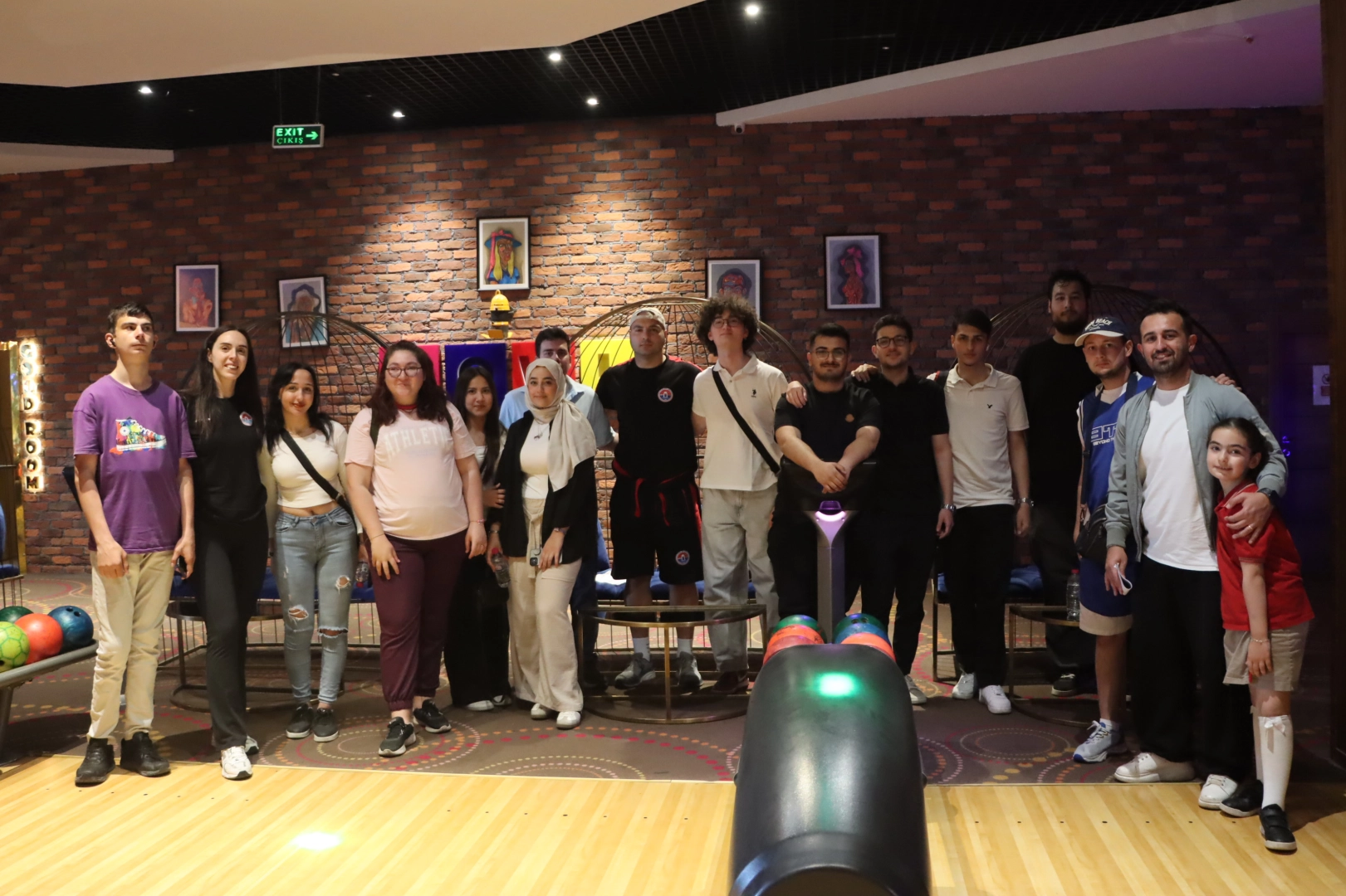 Maltepeli gençler bowling turnuvasıyla eğlendi 