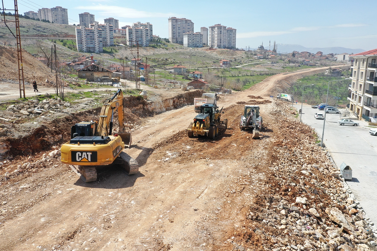 Malatya'da Beydağı ve Yamaç Mahalleleri modern yolla buluşuyor 