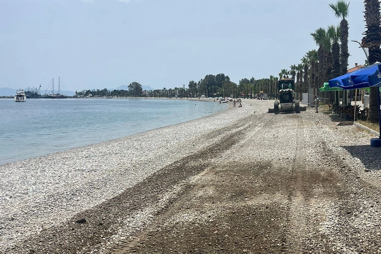 Muğla Milas’ta belediye ekipleri şehrin dört bir yanında