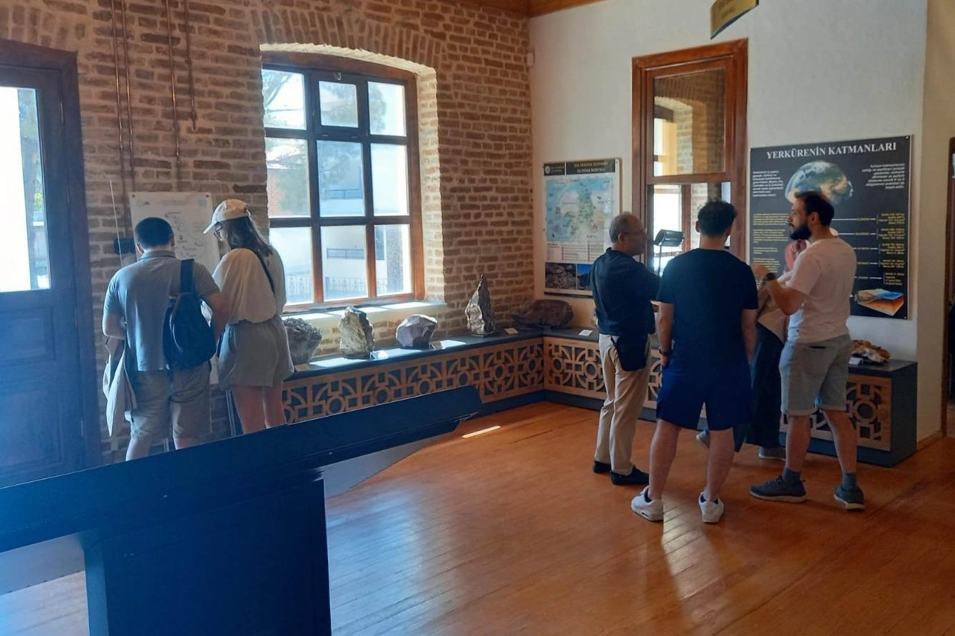 Balıkesir’de müzeler yoğun ilgi gördü 