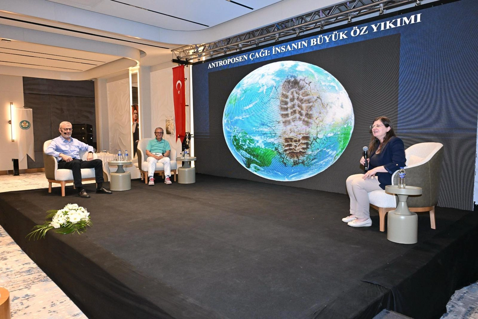 Gediz’in sorunları ve geleceği masaya yatırıldı 