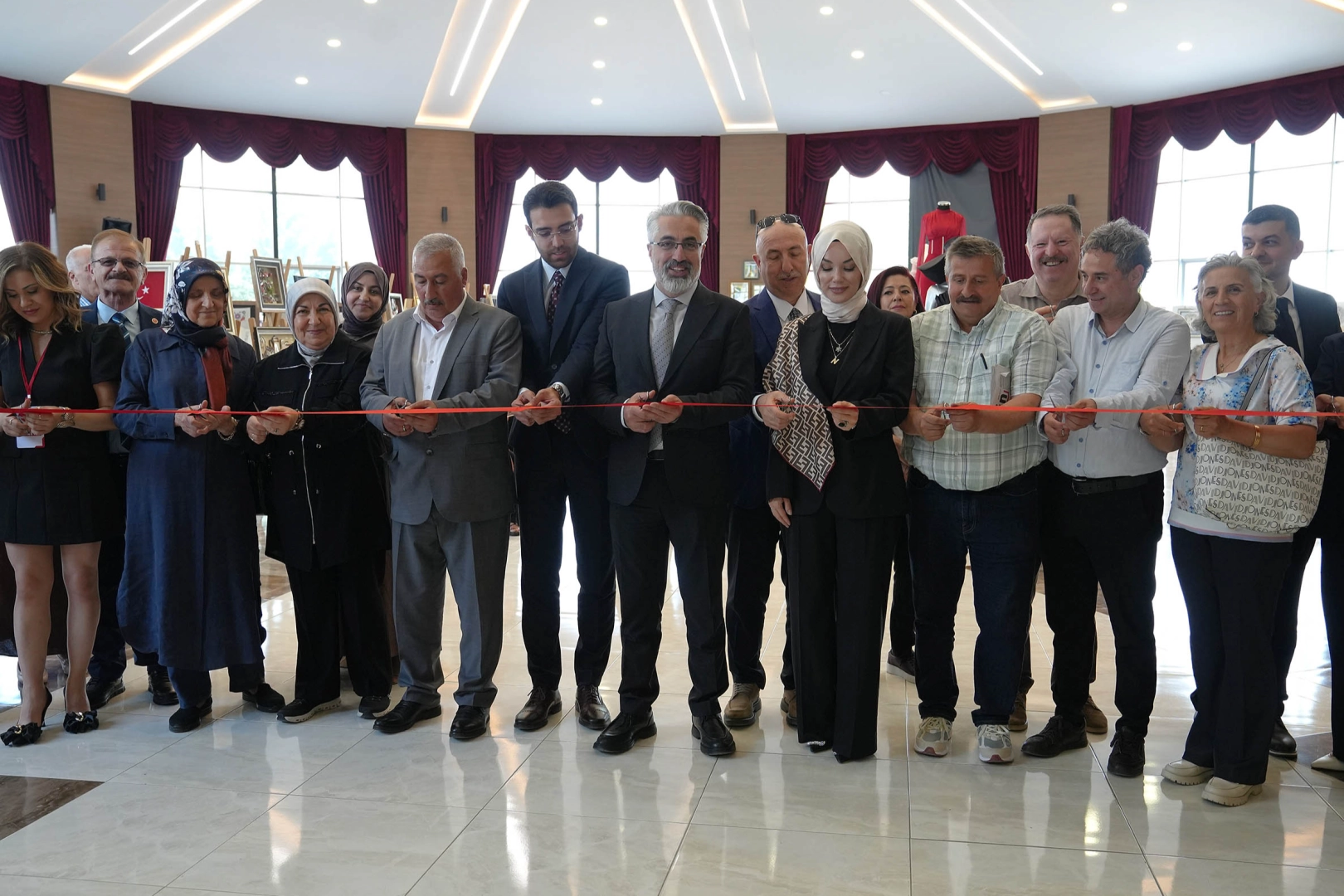 Ankara Keçiören’de Sanat ve Emek Sergisi açıldı 