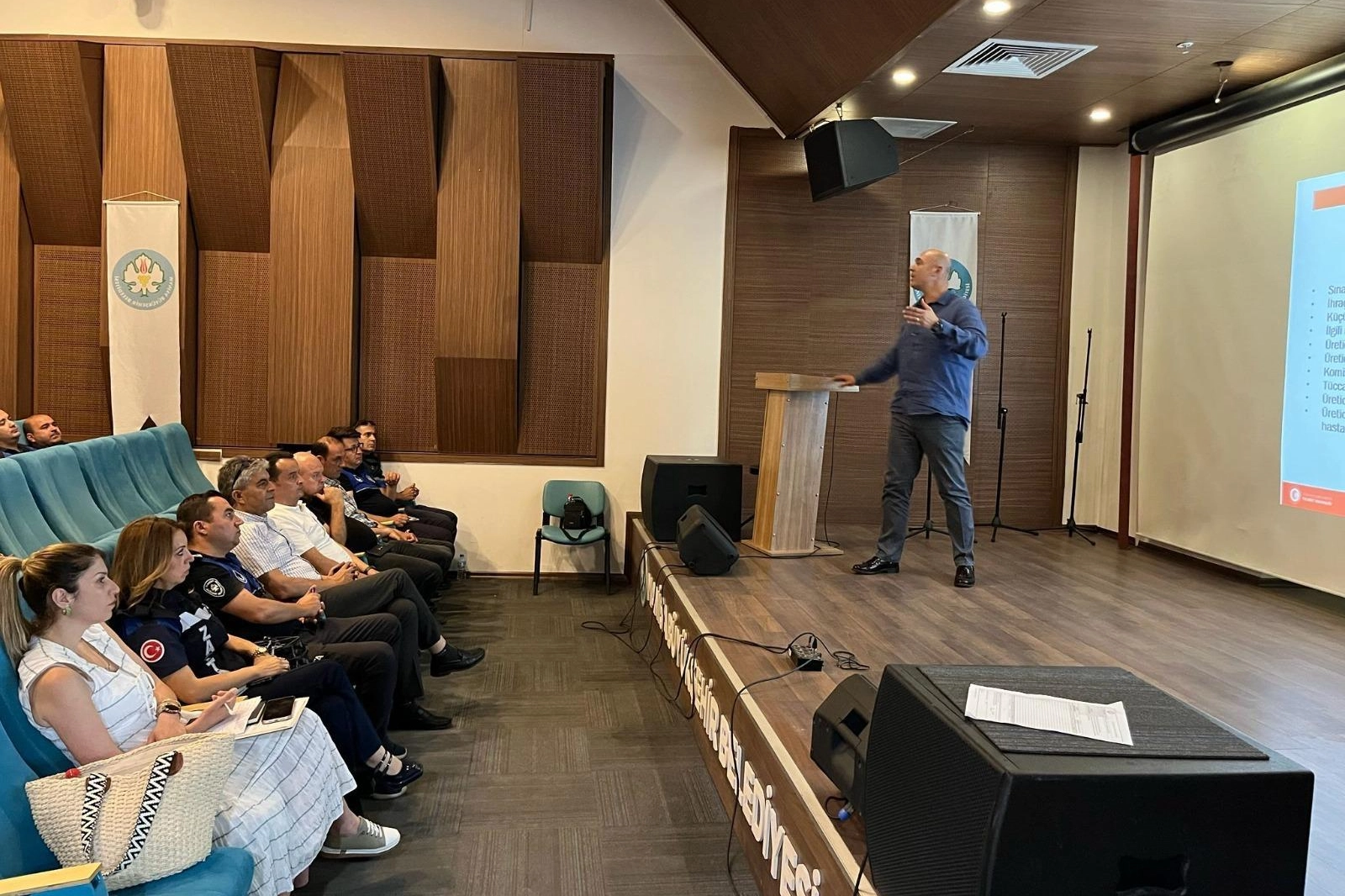 Manisa'da hal personeline mevzuat ve denetim eğitimi 