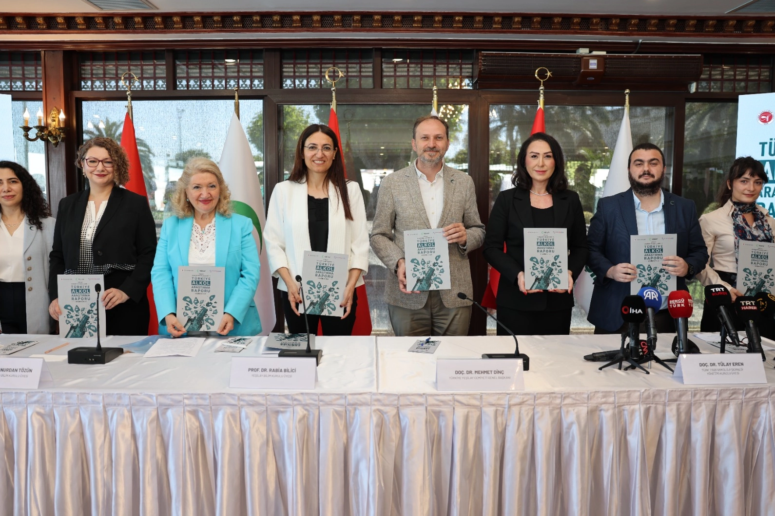 Yeşilay’dan alkol raporu... Alkole başlama yaşı 19,4 olarak ölçüldü 