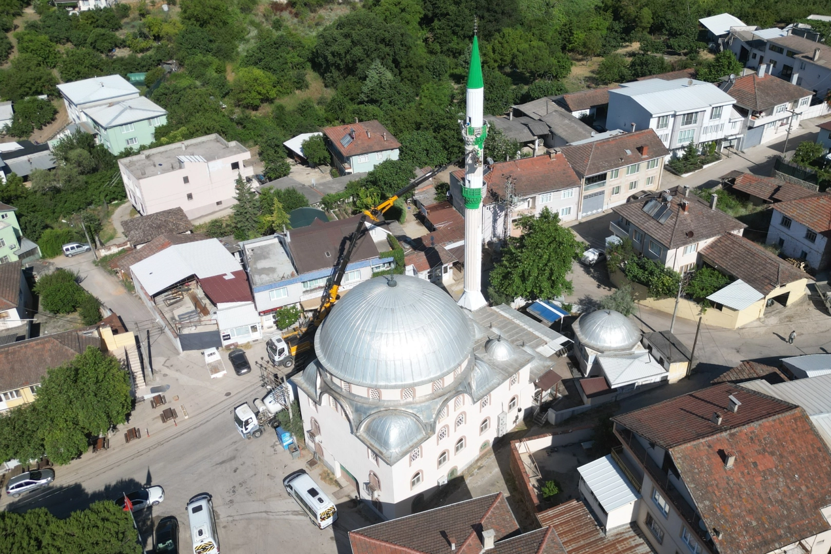 Bursa'daki camiler Büyükşehir eliyle yenileniyor 