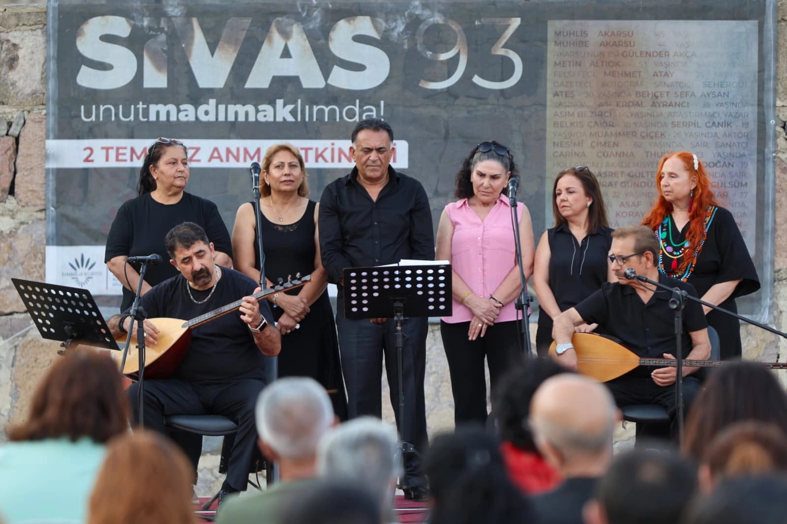 35 can İzmir Karabağlar'da anıldı 