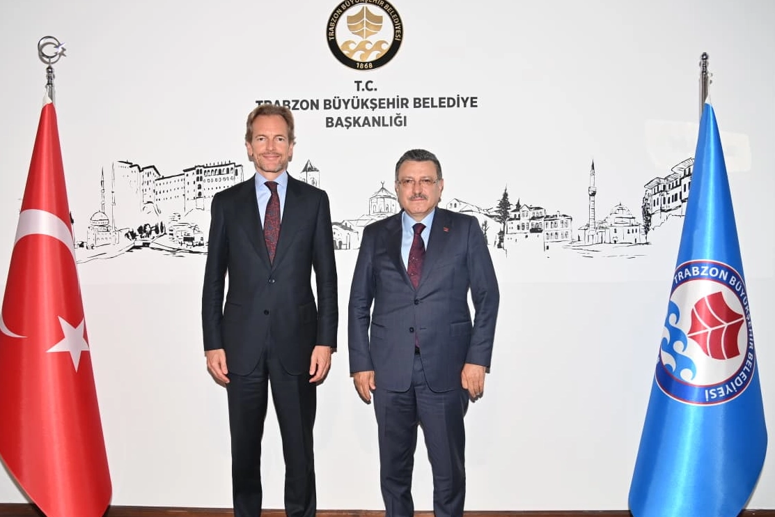 Belçika Büyükelçisi Van de Velde’den Başkan Genç’e ziyaret 