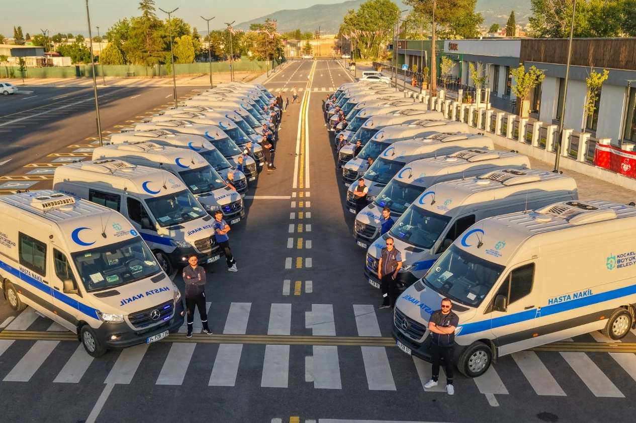 Kocaeli’de hasta nakil ambulans hizmeti 7/24 vatandaşın yanında 