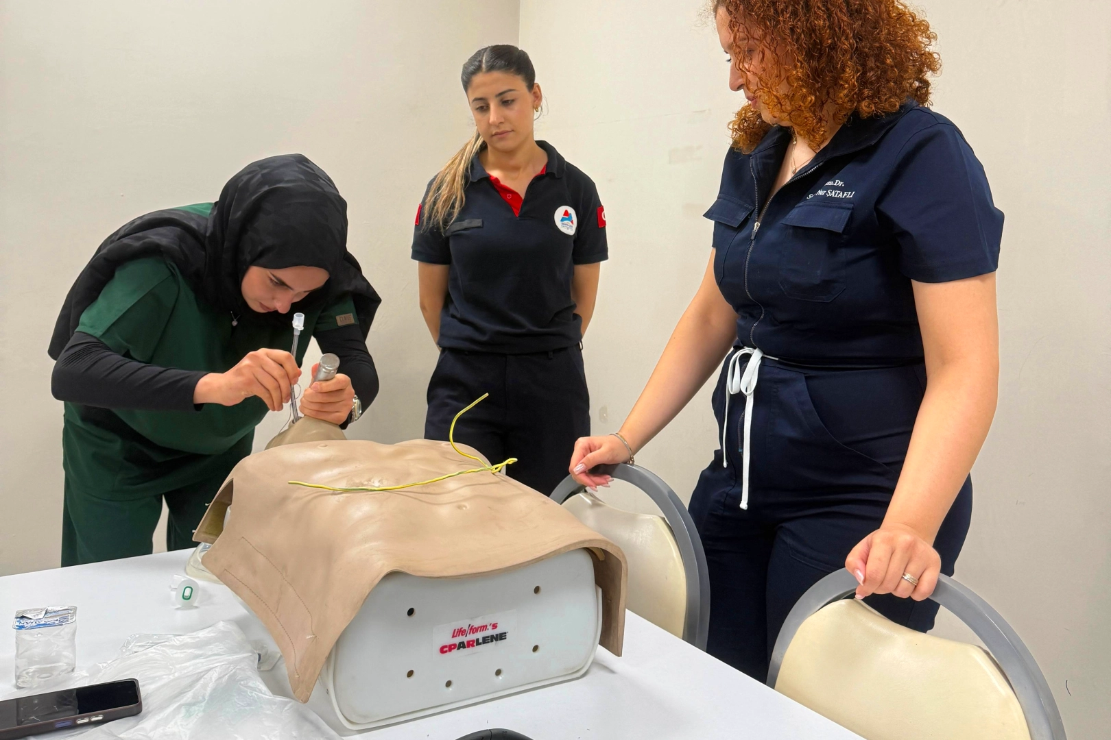 Sağlık personeline CPR eğitimi 