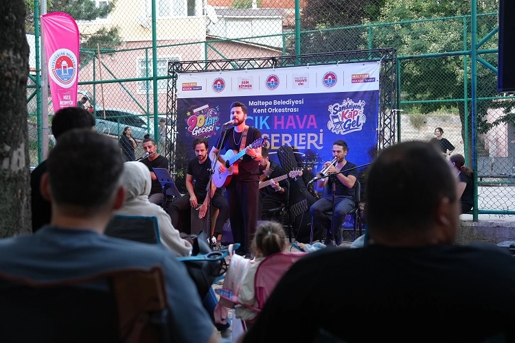 İstanbul Maltepe'de parklarda konser coşkusu devam ediyor