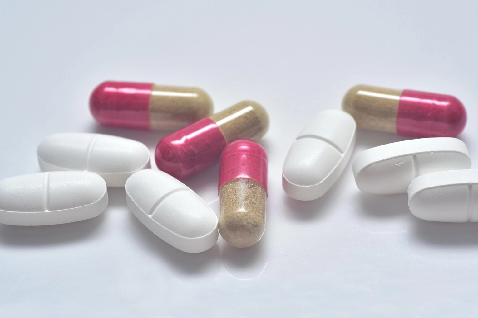 Bilinçsiz antibiyotik kullanımı tedaviyi zorlaştırıyor 