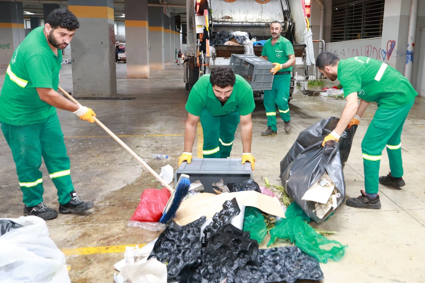 Bursa Osmangazi’de pazarlardan aylık 600 ton atık toplanıyor