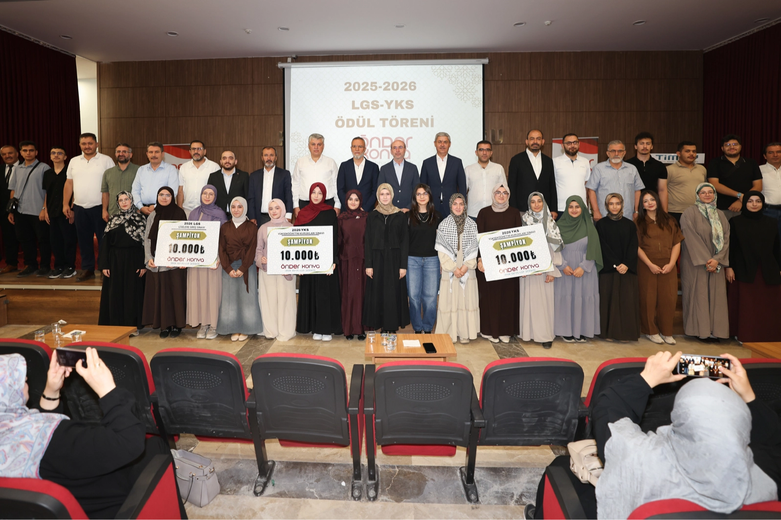 Konya’da İmam Hatip öğrencilerinden büyük başarı 
