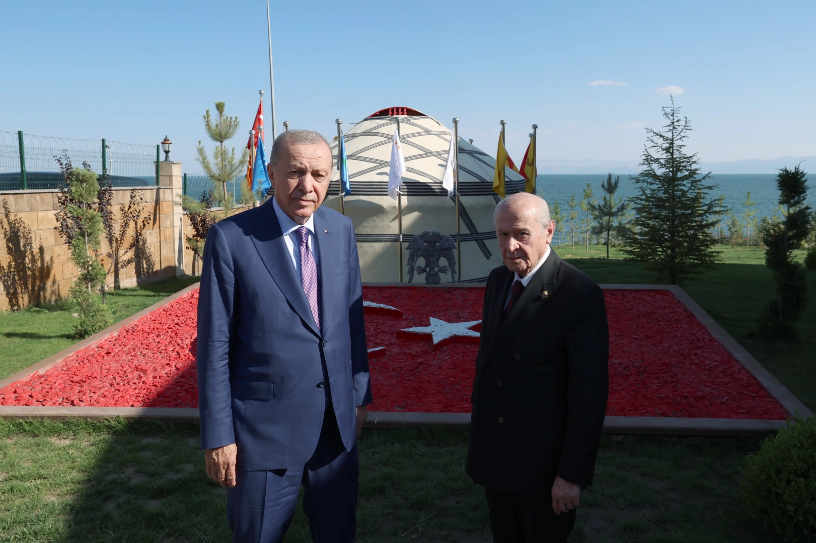 Erdoğan ve Bahçeli’den Ahlat’ta anlamlı buluşma 