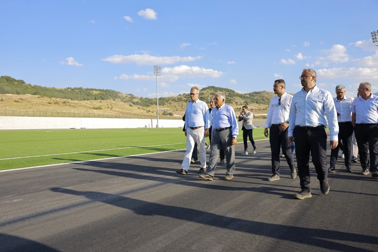 Kayseri Büyükşehir'den Erciyes'e uluslararası atletizm pisti 