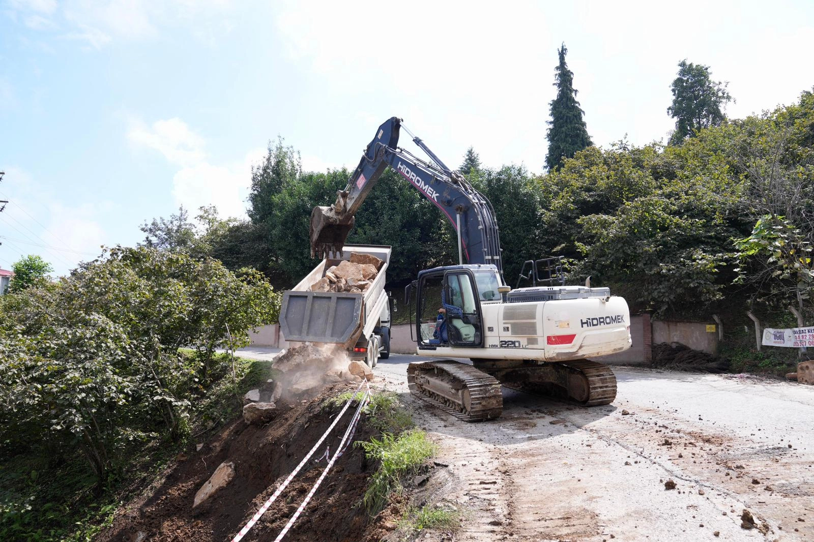 Giresun’da yol ve altyapı çalışmaları devam ediyor