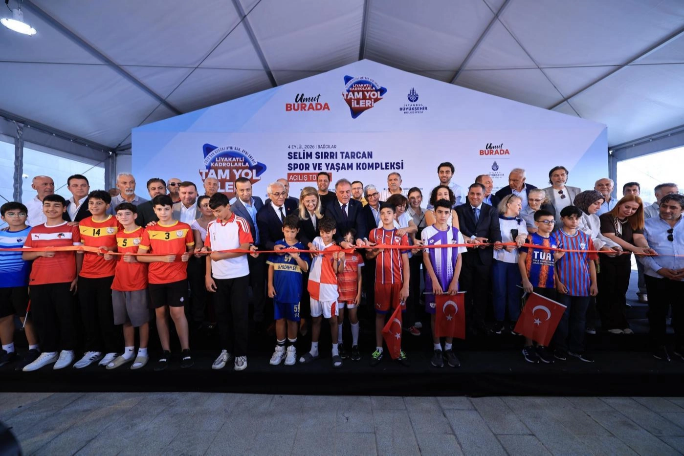 Selim Sırrı Tarcan Spor ve Yaşam Kompleksi açıldı 