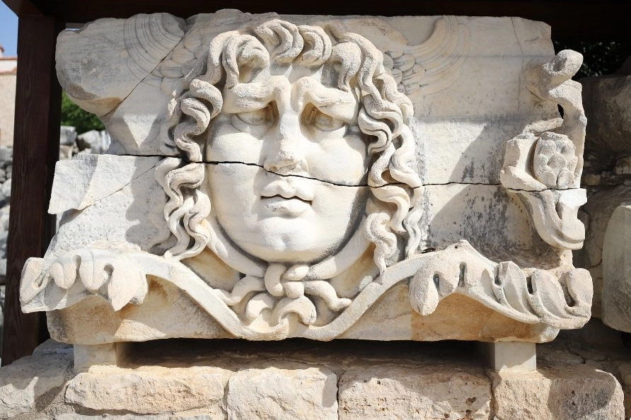 Medusa’nın antik dünyadaki gizemli rolü... Medusa’nın binlerce yıllık koruyucu sırrı 