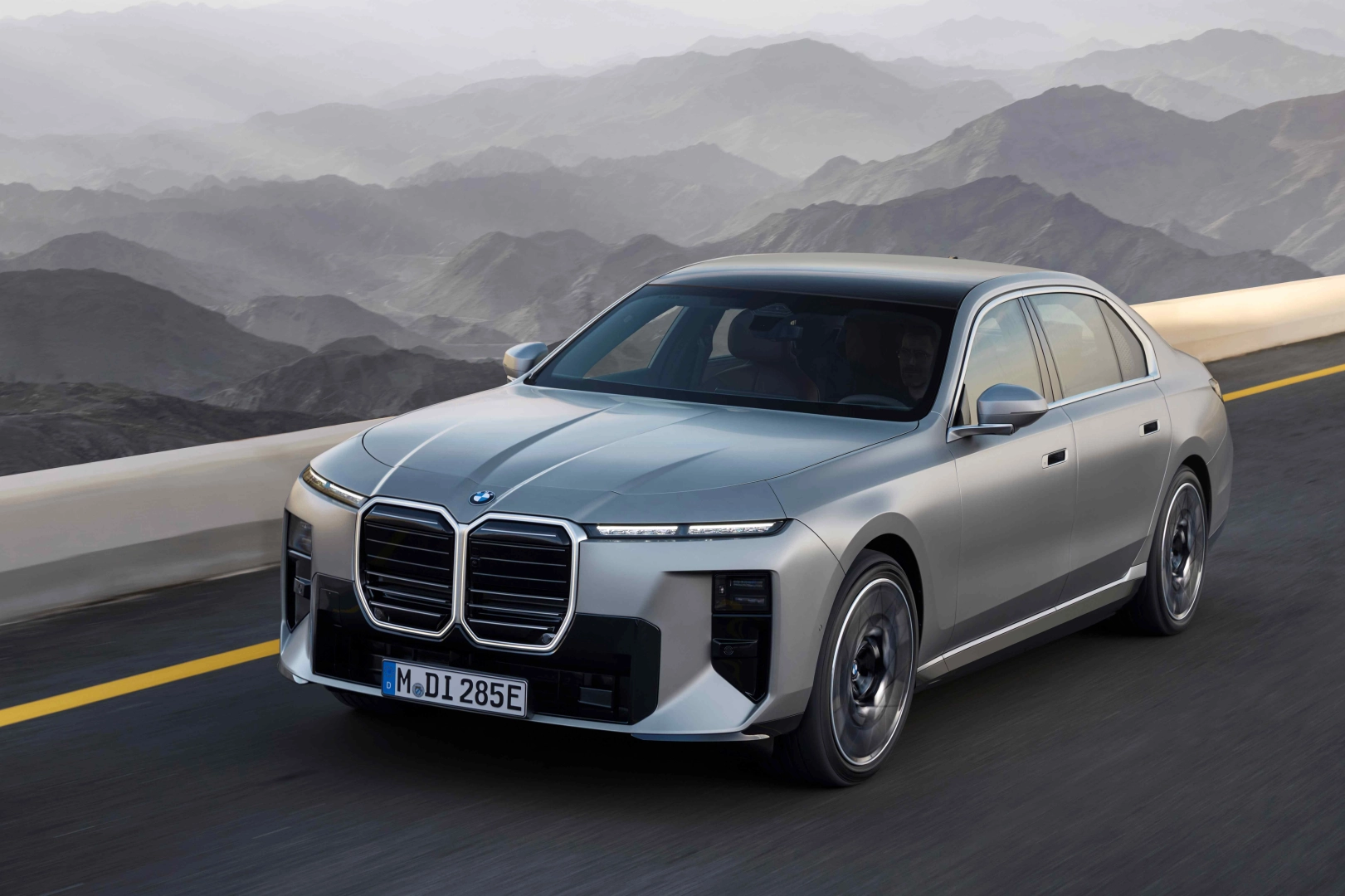 Yeni BMW 7 serisi Türkiye’de satışta 