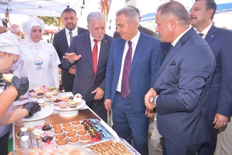 İzmir'de Ahilik Haftası festival havasında kutlandı 