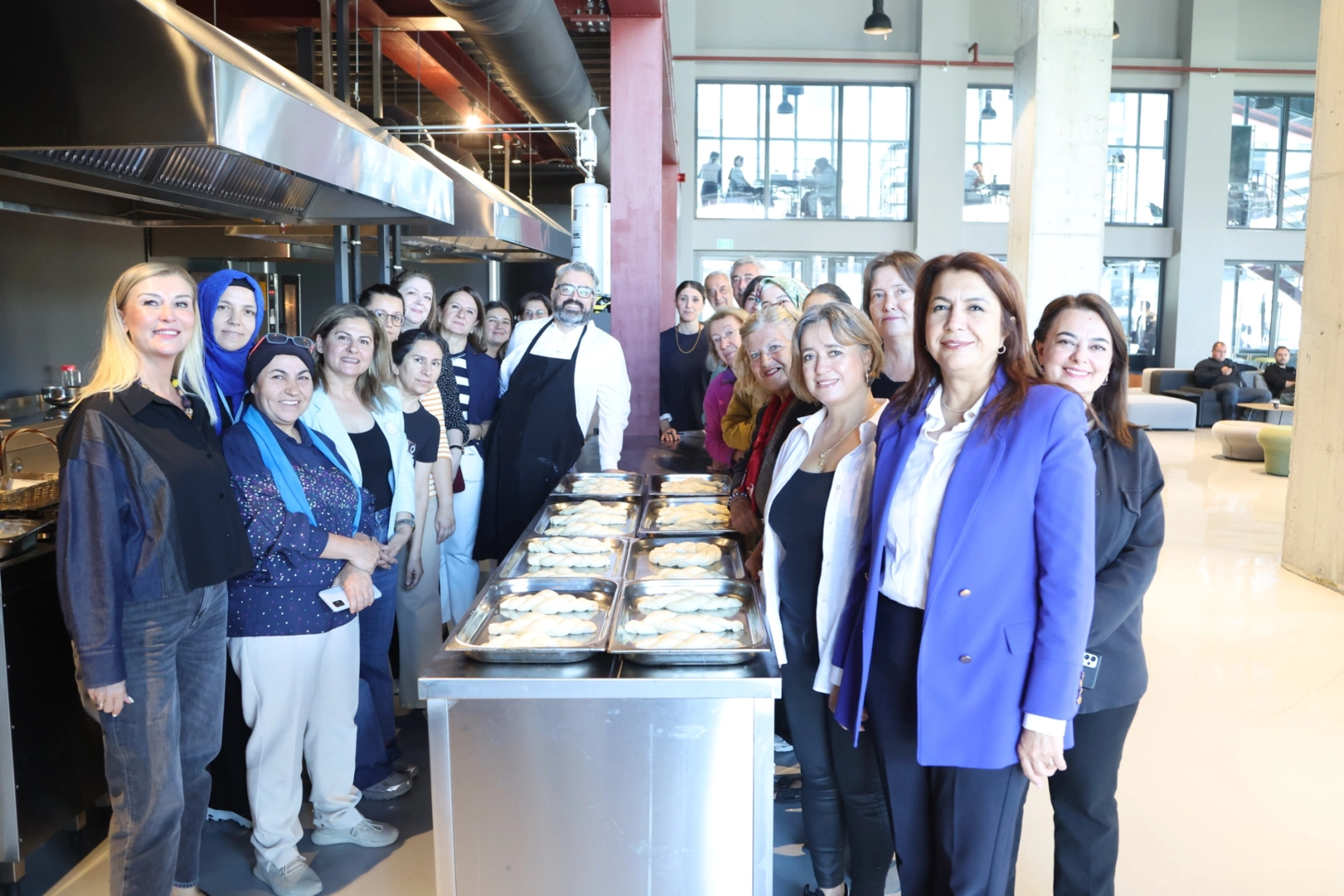 Sennur Sezer’in 'eski ikramları' Pancar Deposu'nda canlandı 